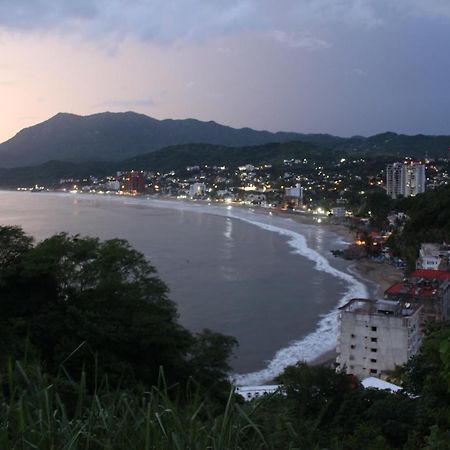 Casa Mexicana La Reyna 曼萨尼约 外观 照片
