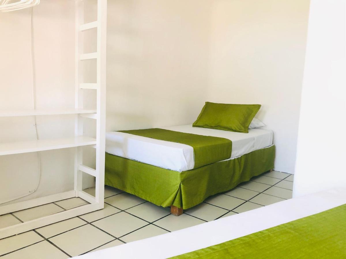 Casa Mexicana La Reyna 曼萨尼约 外观 照片